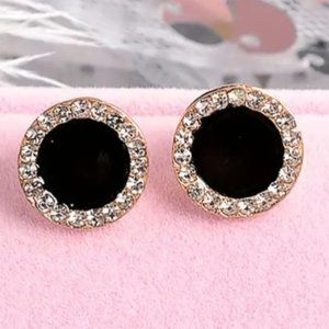 Round Black 925S Post Earrings with Rhinestones